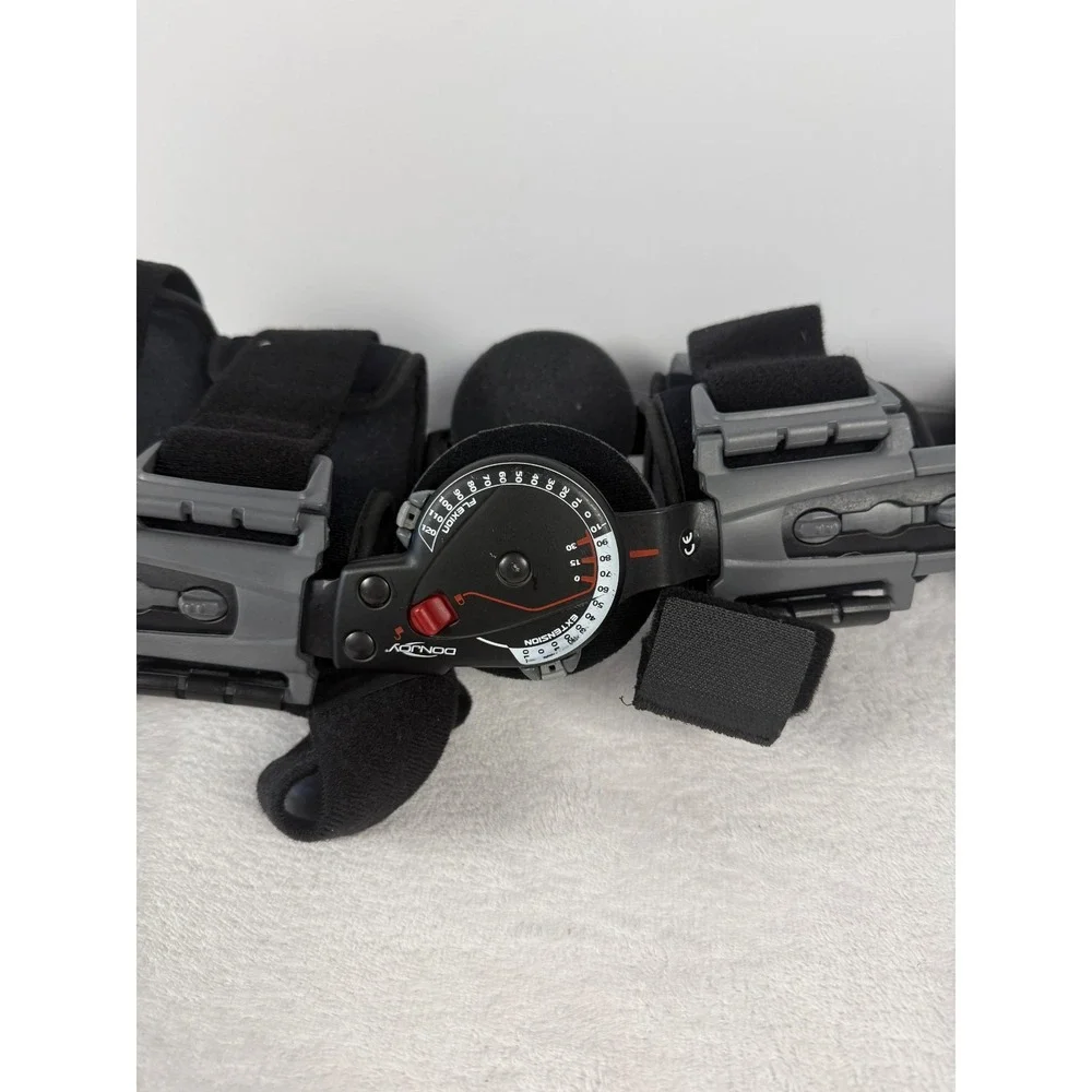 DonJoy Hinged Knee Brace Adjustable ROM Dial‎ Immobilizer Support